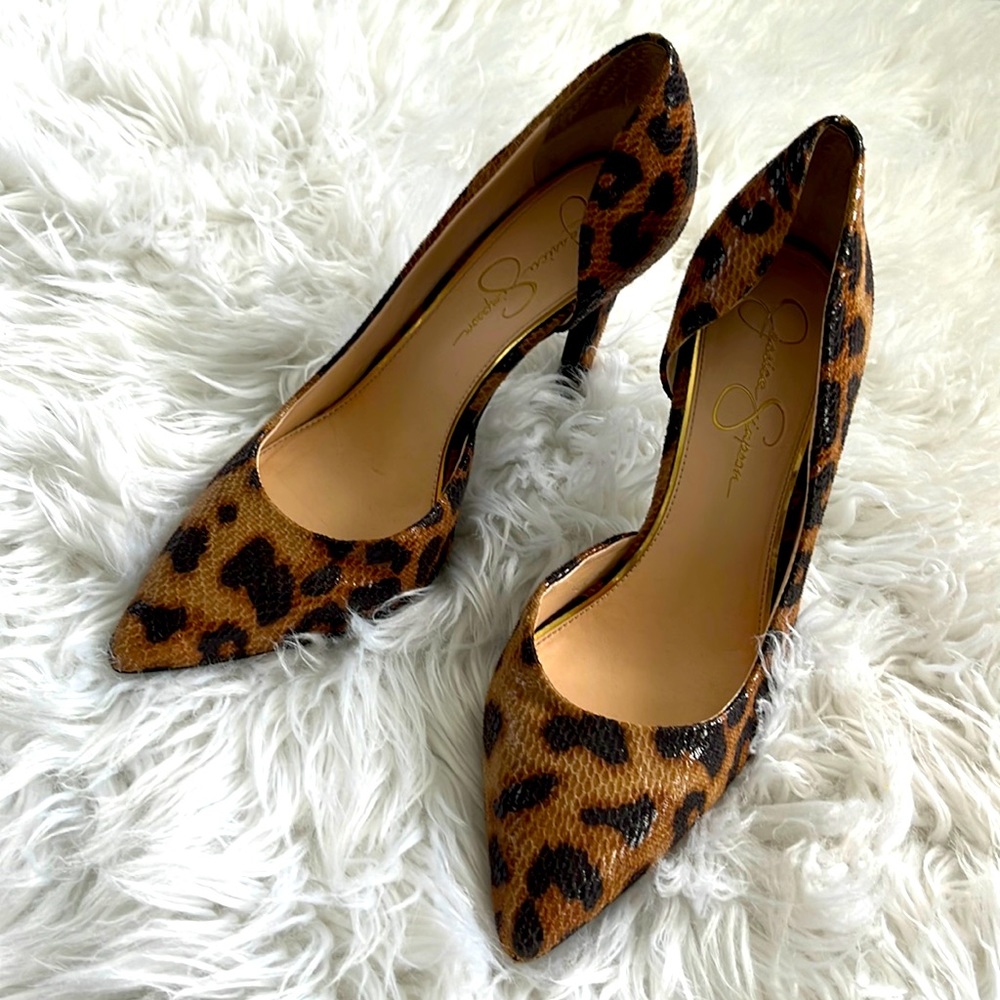 Jessica Simpson Prizma D'Orsay Pump in leopard print